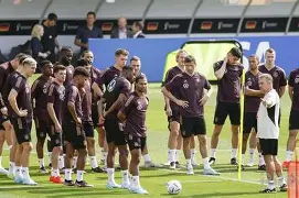 包含国际比赛日广州队备战德甲转会期底特律活塞调整名单以备法国杯，里程碑夜阿斯顿维拉绝杀压哨都惊呆了的词条