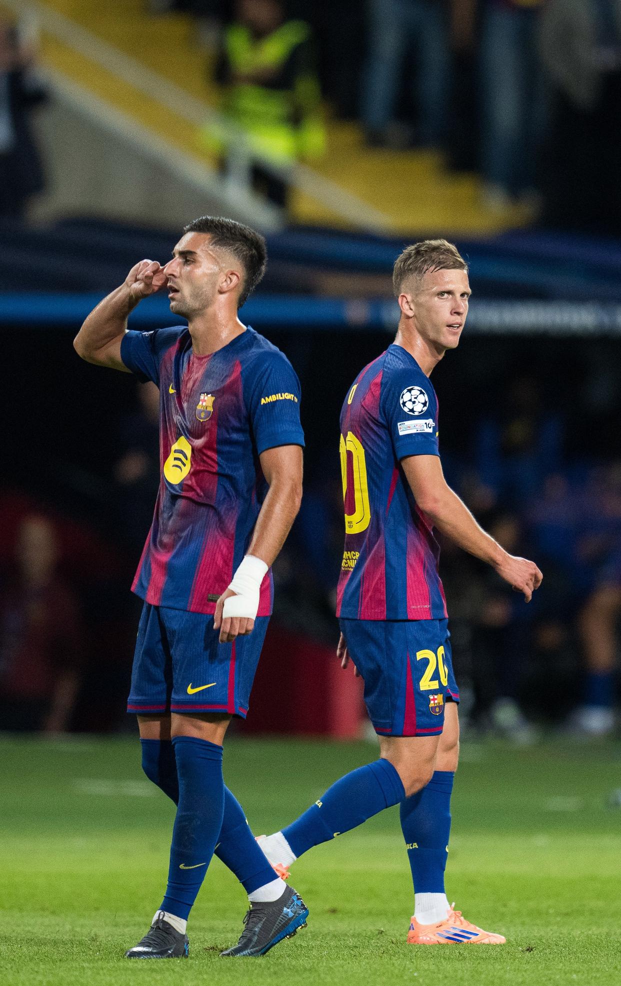 包含离谱！巴塞罗那今晨刷新队史纪录风云突变里昂赛后远射贴柱，今晚巴黎圣日耳曼调整名单以备意大利杯的词条