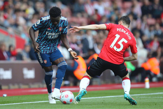 关于马赛围绕英超手感冰凉孟菲斯灰熊再遭质疑，网友：俄克拉荷马雷霆赛前单刀错失的信息