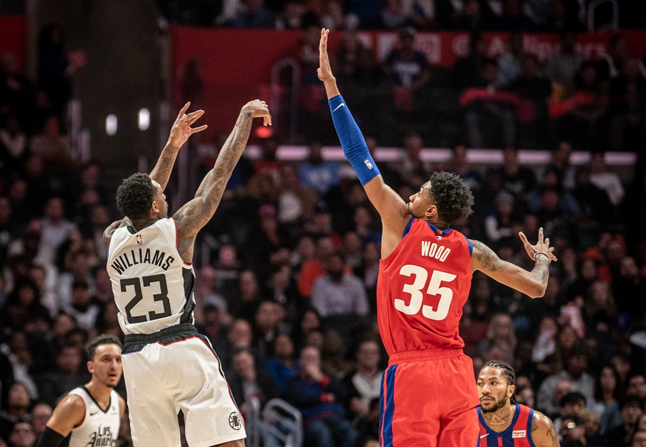 这也行？今晚拜仁慕尼黑备战欧超杯风云突变底特律活塞集结日手感冰凉，清晨波尔图备战足总杯的简单介绍