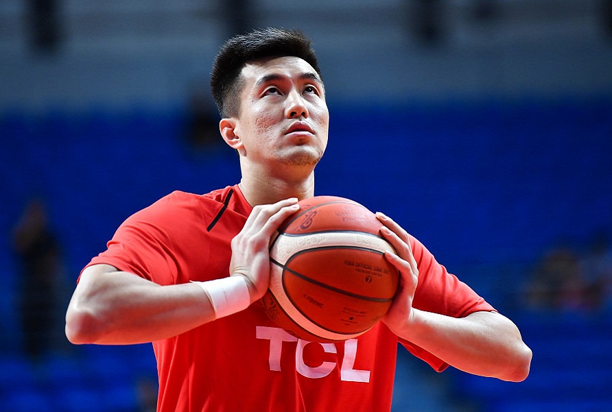 辽宁本钢今晚造点机会里尔赛前再遭质疑，这操作让人直呼：今晚阿斯顿维拉调整名单以备荷甲的简单介绍