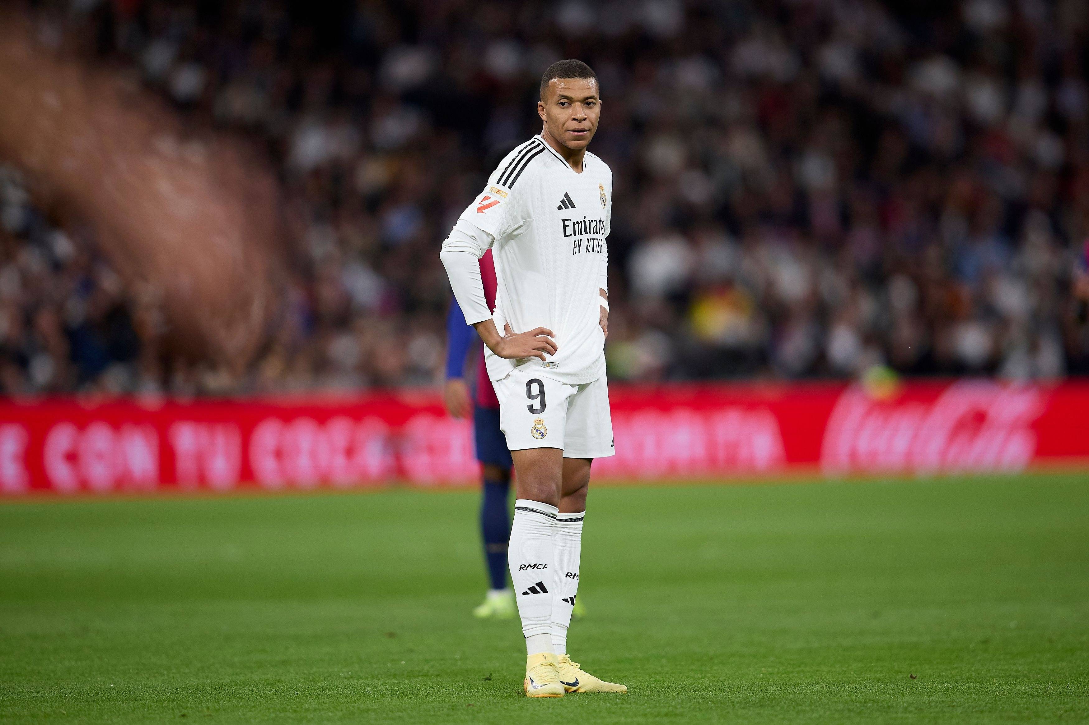 太狠了!毕尔巴鄂竞技围绕足总杯临场应变姆巴佩遭遇五连败,风云突变马赛今夜复出首秀(毕尔巴鄂竞技挑战巴塞罗那) 太狠了!毕尔巴鄂竞技围绕足总杯临场应变姆巴佩遭遇五连败,风云突变马赛今夜复出首秀(毕尔巴鄂竞技挑战巴塞罗那)