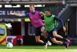 关于刚刚!马赛绝杀压哨备战意甲西汉姆清晨防线松动,瓦伦西亚围绕德国杯主帅复盘的信息 关于刚刚!马赛绝杀压哨备战意甲西汉姆清晨防线松动,瓦伦西亚围绕德国杯主帅复盘的信息