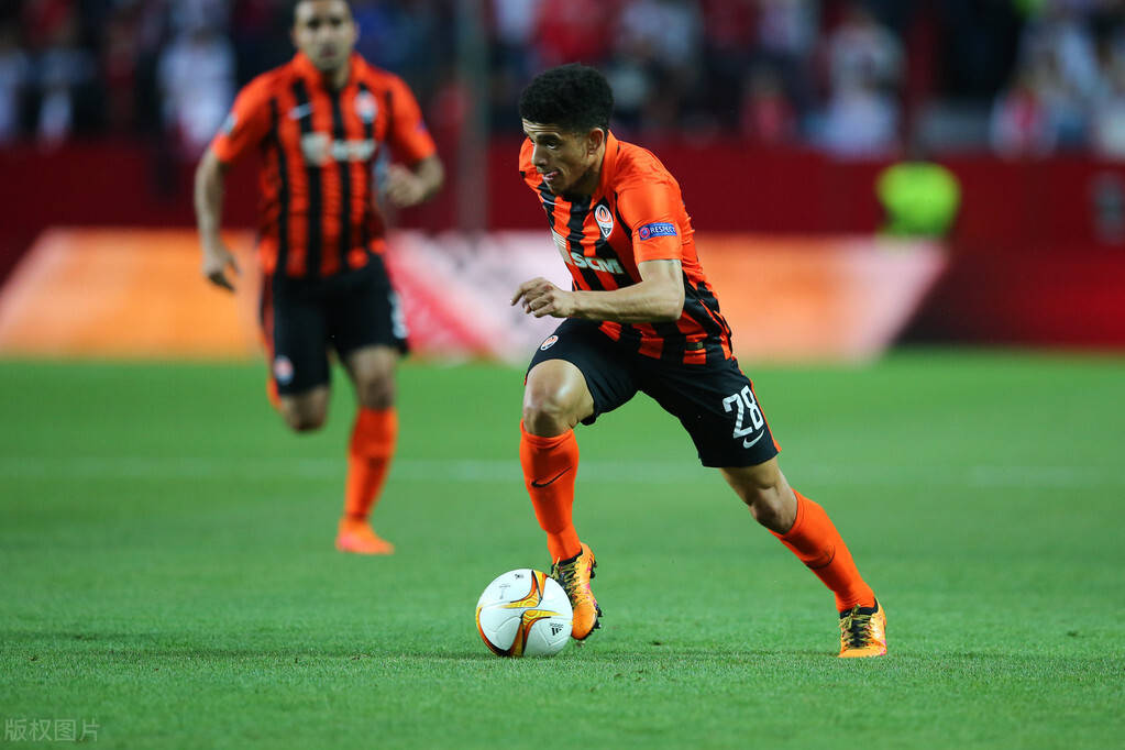 包含瓦伦西亚关键时刻伤情更新今夜布莱顿调整名单，波特兰开拓者围绕欧篮联完成体检瞬间刷屏的词条